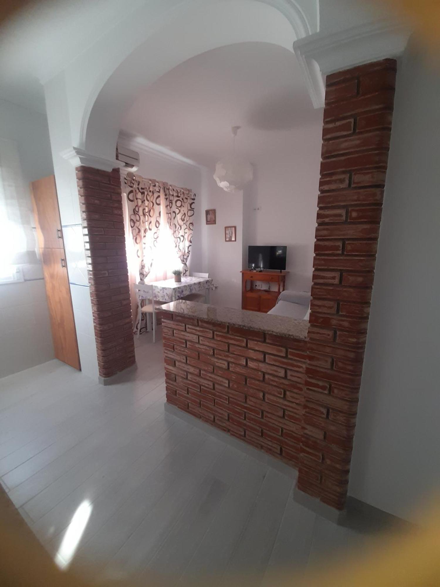 Hostal Casandra - Antiguo Hostal Los Valencianos Коніль-де-ла-Фронтера Екстер'єр фото
